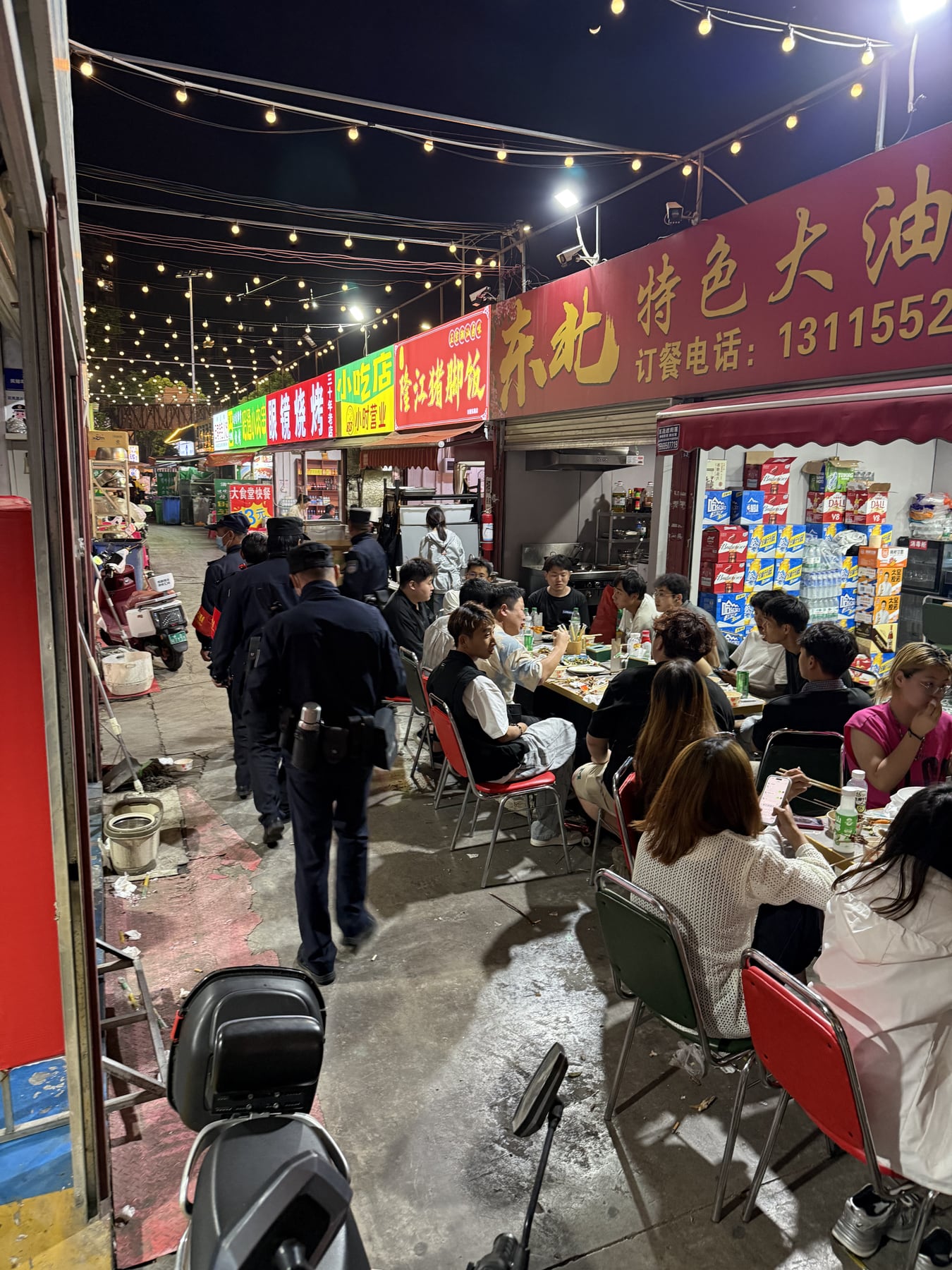夜市主通道人流